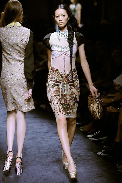 Look 18